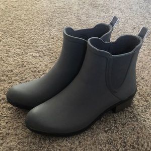 Lucky Brand Basel Grey Rainboots Size 8